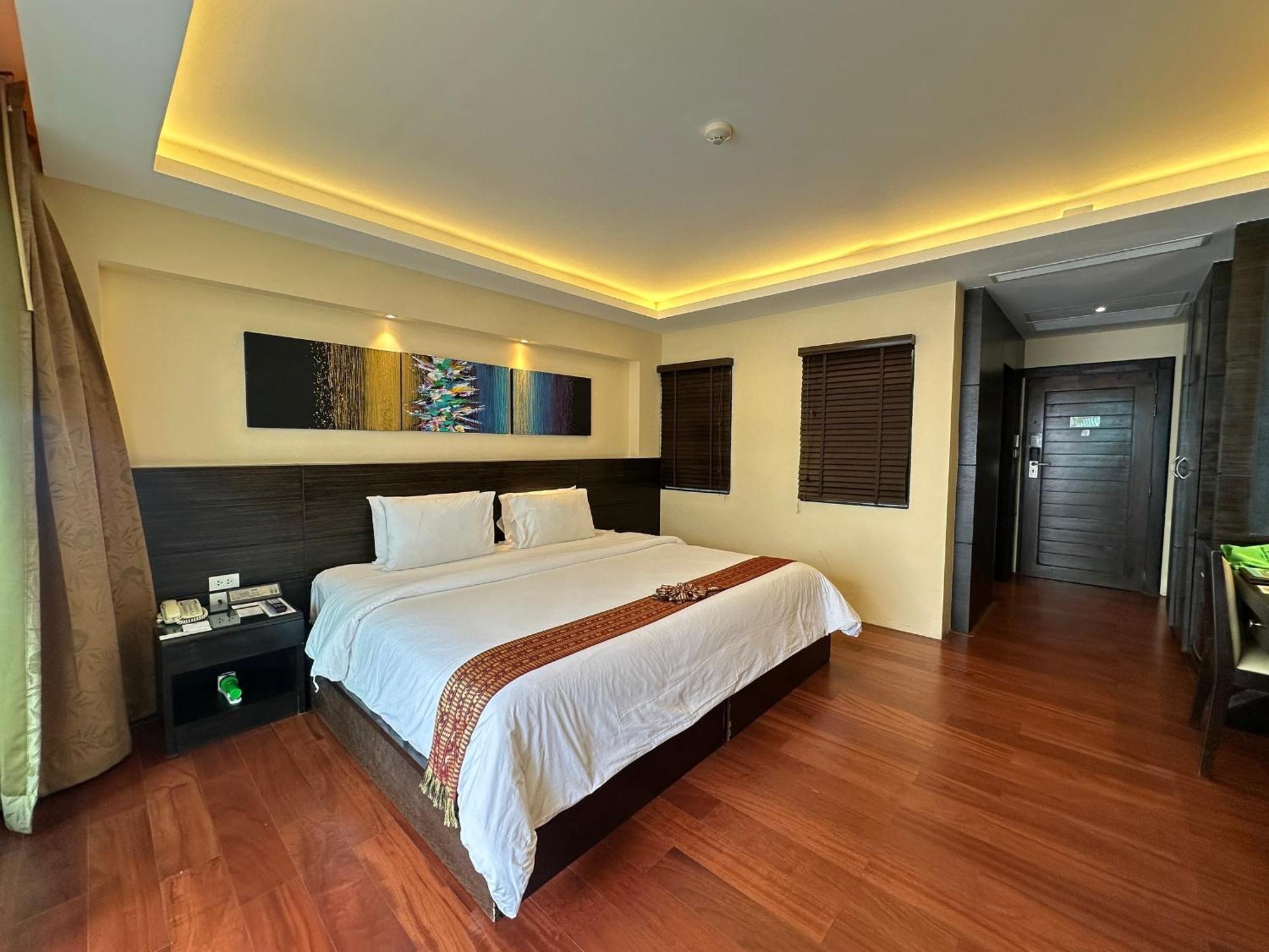 R-mar And Patong, Hotel