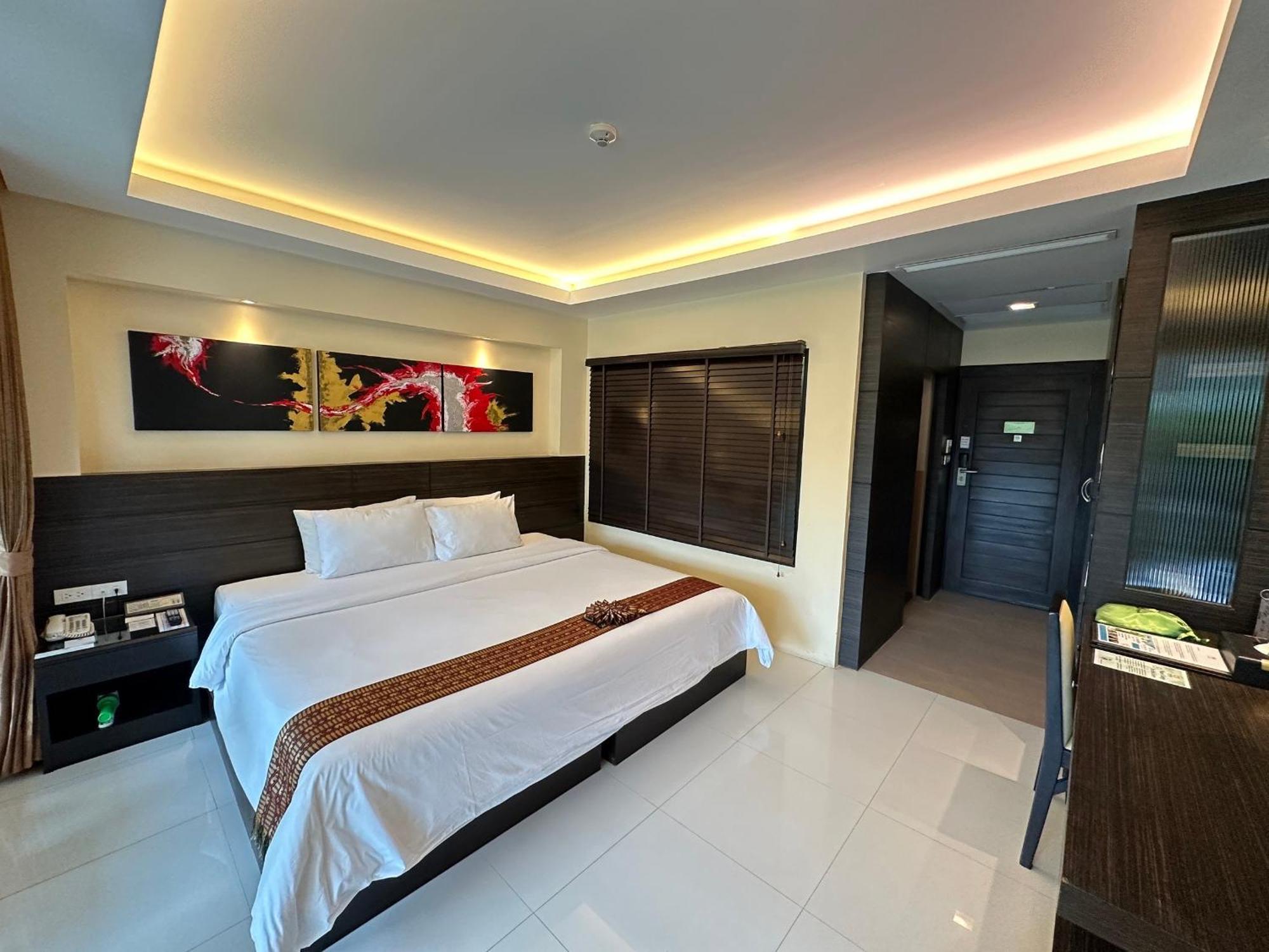 R-mar And Patong, Hotel
